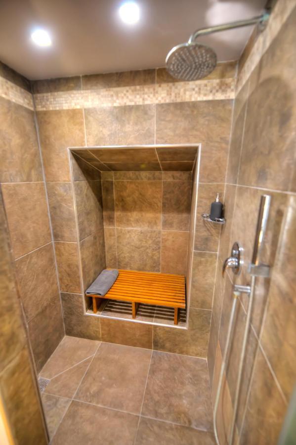 Hébergement de vacances Romantic And Historical Maisonette In The Center Of Mbal1-1 *